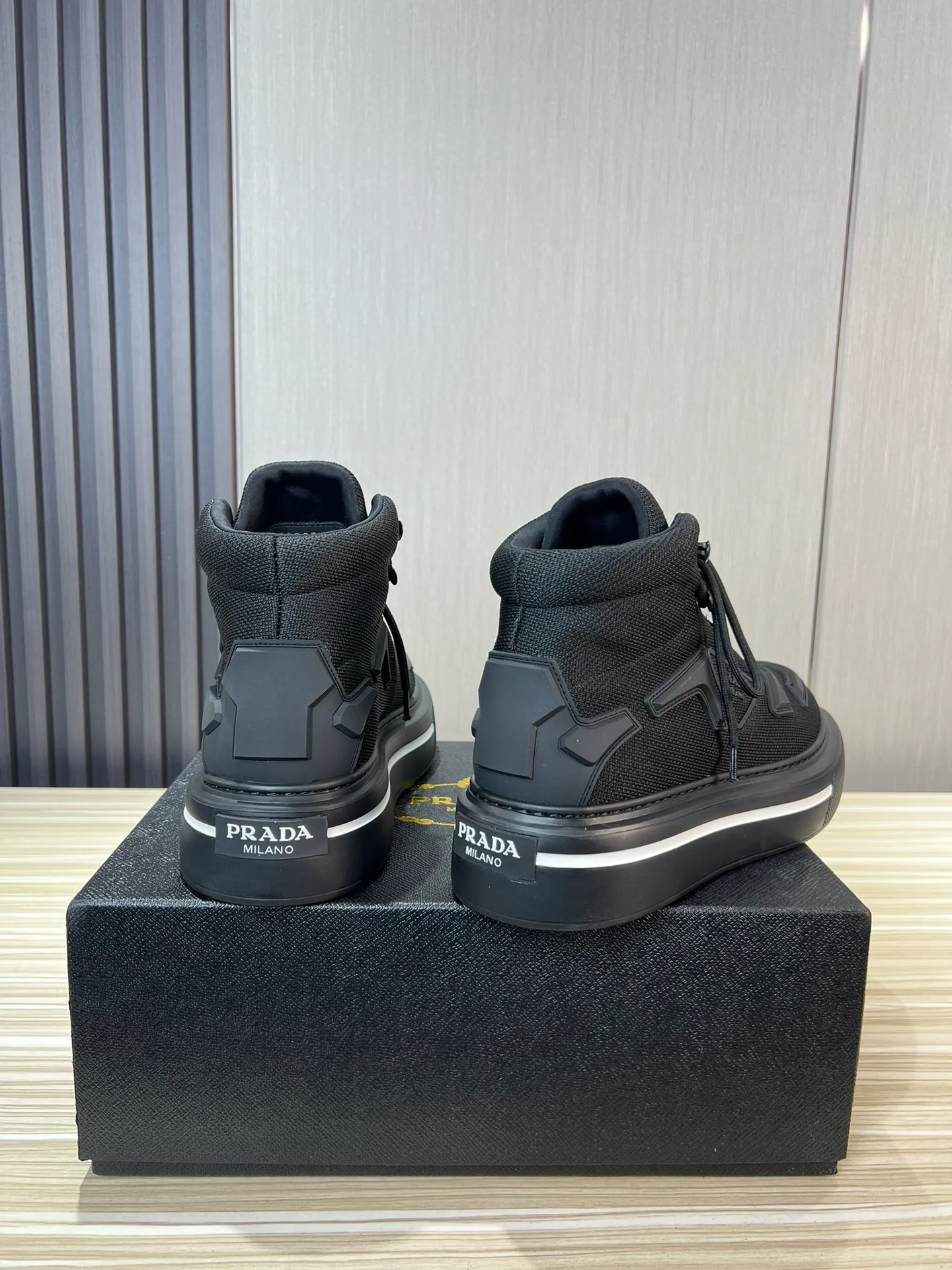 Men's shoes 💰660💰 [PRADA] Popular items in men's shoe counters, synchronized with the official website, high-quality shipments ✔️Original fly-knit film fabric + cowhide lining, 1🆚1 replica, original sole, 38-45 (45 customized, non-refundable)